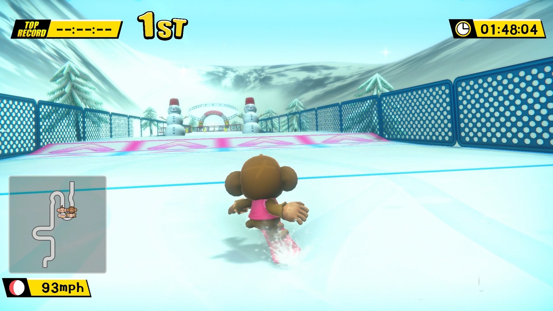 Sonic the Hedgehog rollt in Super Monkey Ball: Banana Blitz HD